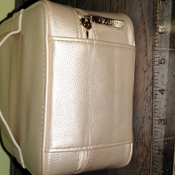 Clarins Pearl Cosmetics Case NEW - Picture 6 of 7